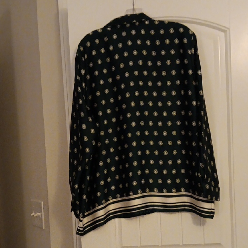 Top - Picture 5 of 6